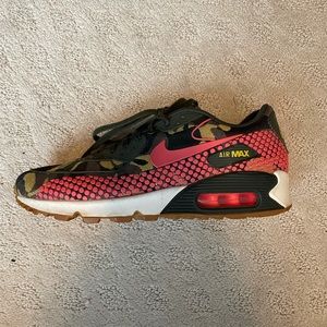 Nike air camo sneakers